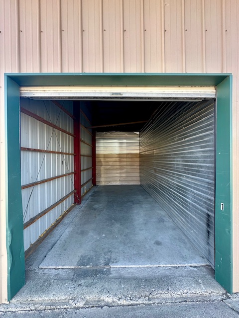 315 S Cascade St, Storage Unit 1